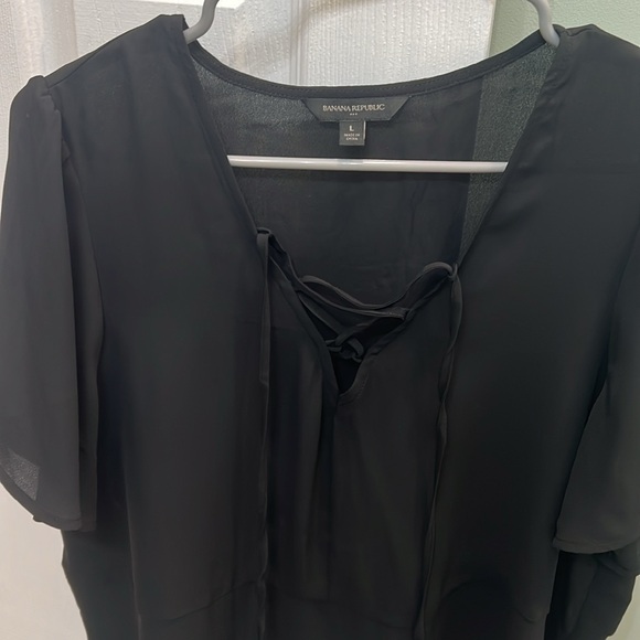 Banana Republic Sheer top - Picture 2 of 5